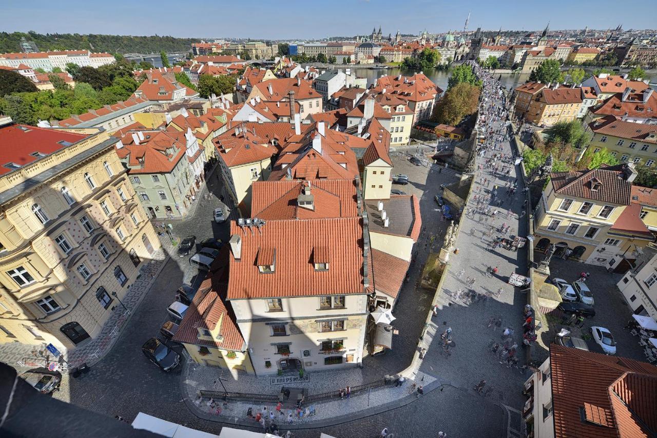 U 3 Pstrosu Prag